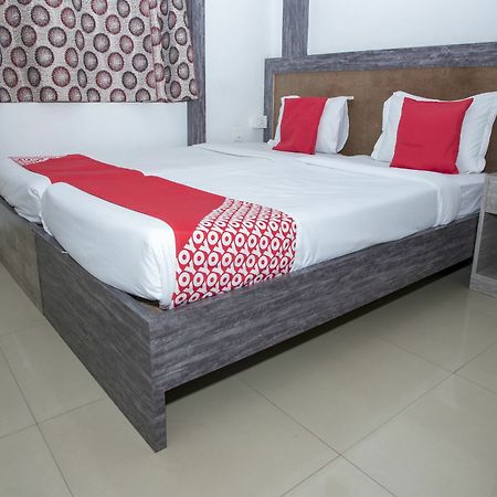 Oyo 11346 Hotel Tazz Odisha Bhubaneswar Bagian luar foto