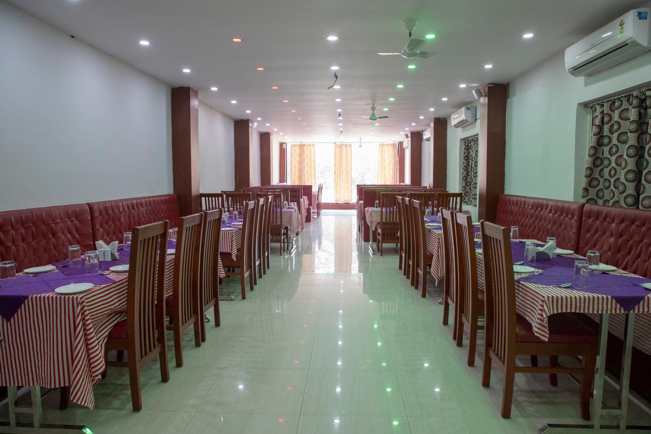 Oyo 11346 Hotel Tazz Odisha Bhubaneswar Bagian luar foto